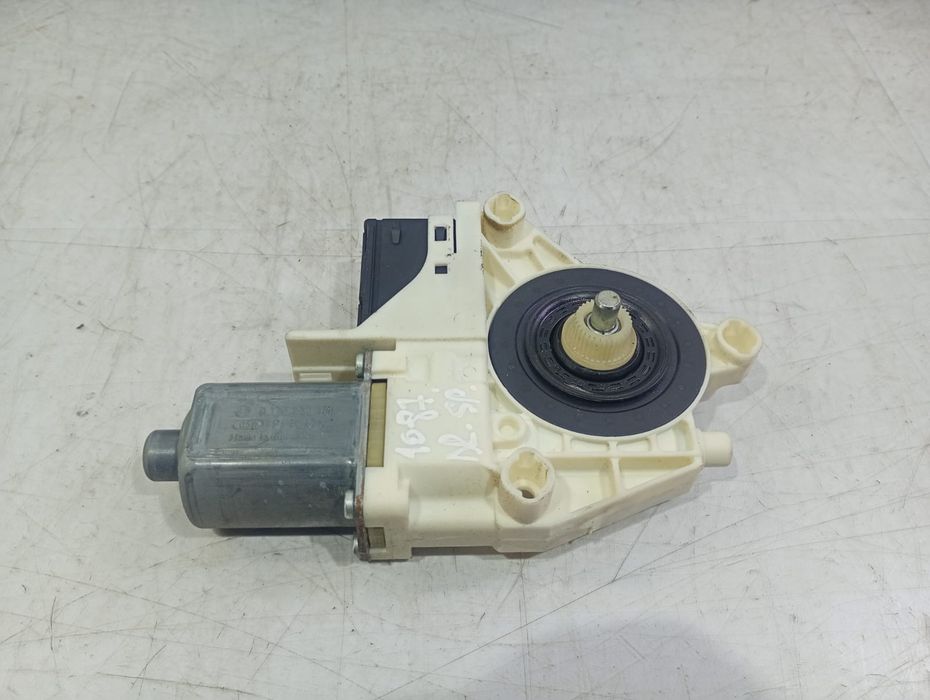 Motoras geam dreapta spate Renault Laguna 3 (facelift) (2011 - 2015)M9