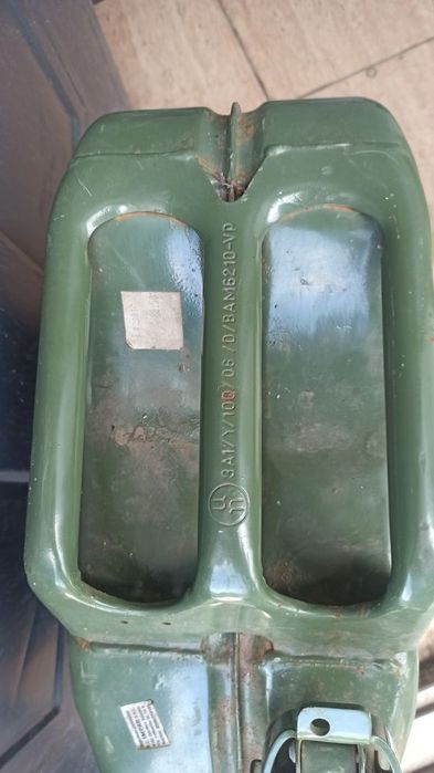 Canistra combustibil 20 l