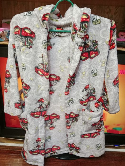 Продаётся теплый халат на мальчика