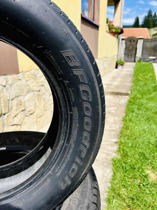 Cauciucuri/Anvelope Vara - 205/60/16 - FOARTE BUNE !