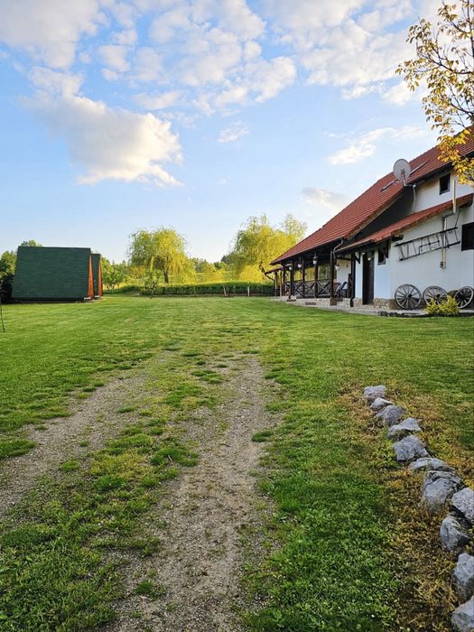 Cabană de închiriat