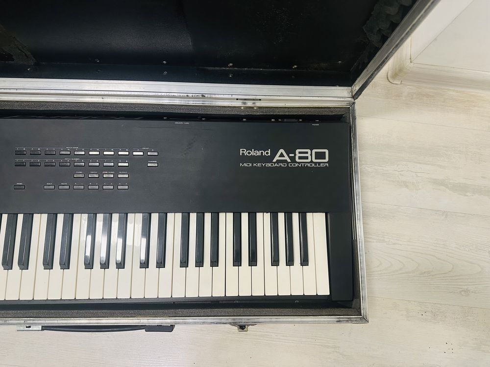 Roland A-80 MIDI Keyboard Controller