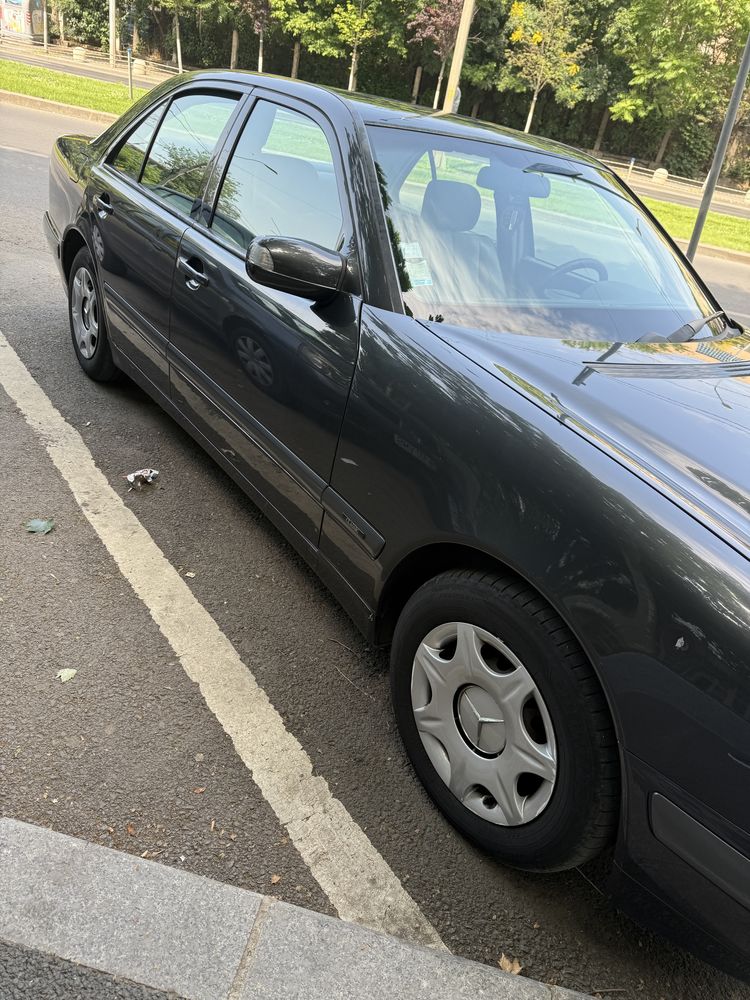 Mercedes E Class w210