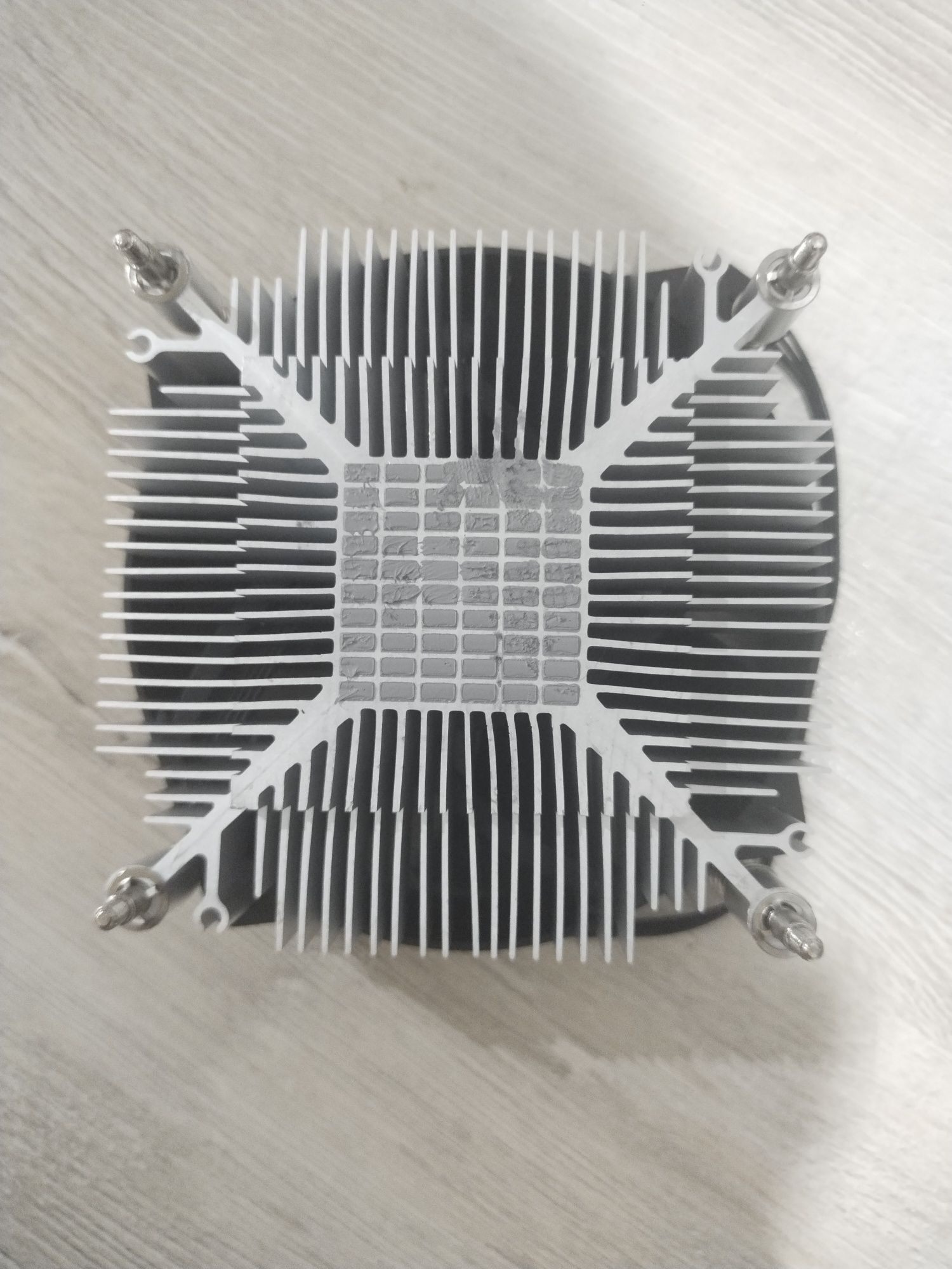 Кулер id-cooling