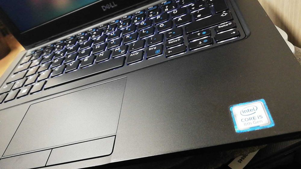 Dell 5290 i5 7th 2.6GHz 4CPUs 8GB RAM SSD 256