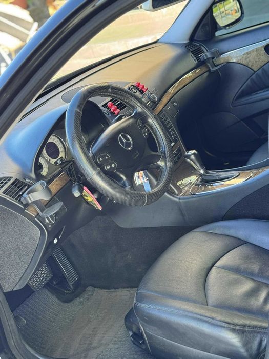 Mercedes Benz E320 cdi EVO 4Matic Avantgarde 2009 година