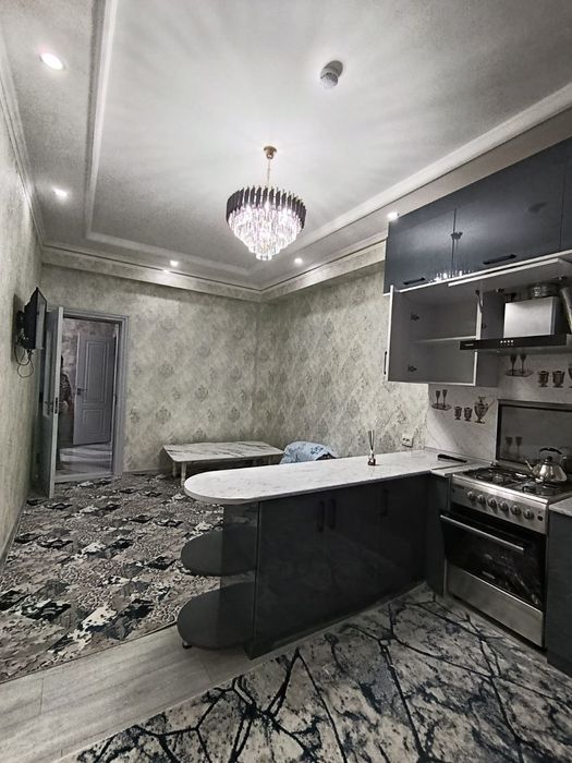 Choshtepada metro bekati oldida 2*3 xona qilingan arenda