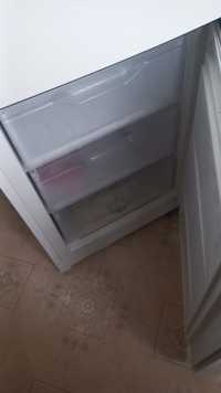 Холодильник  индезит (нофрост)