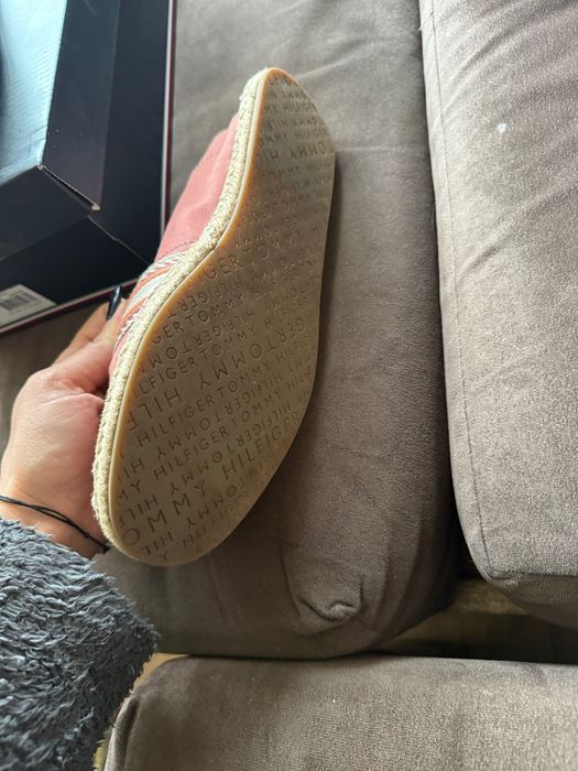 Оригинални Еспадрили на Tommy Hilfiger. Номер 37.