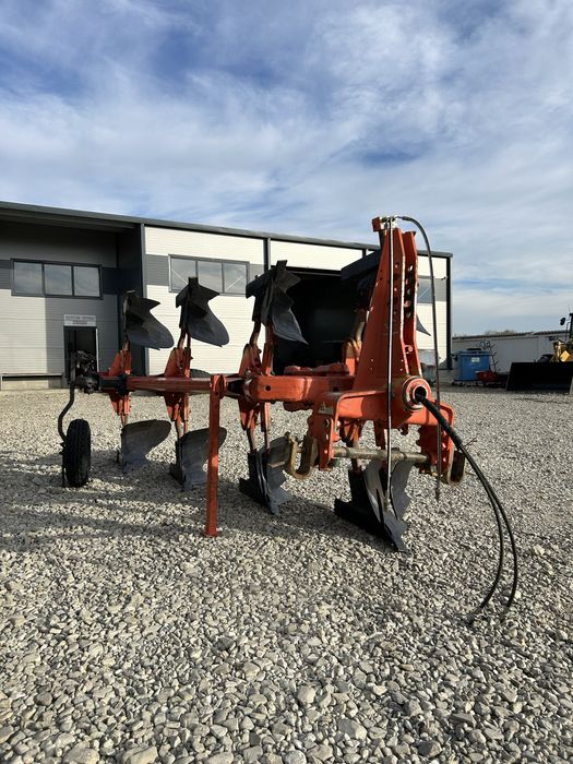 Plug agricol KUHN Master 120 -4 trupite