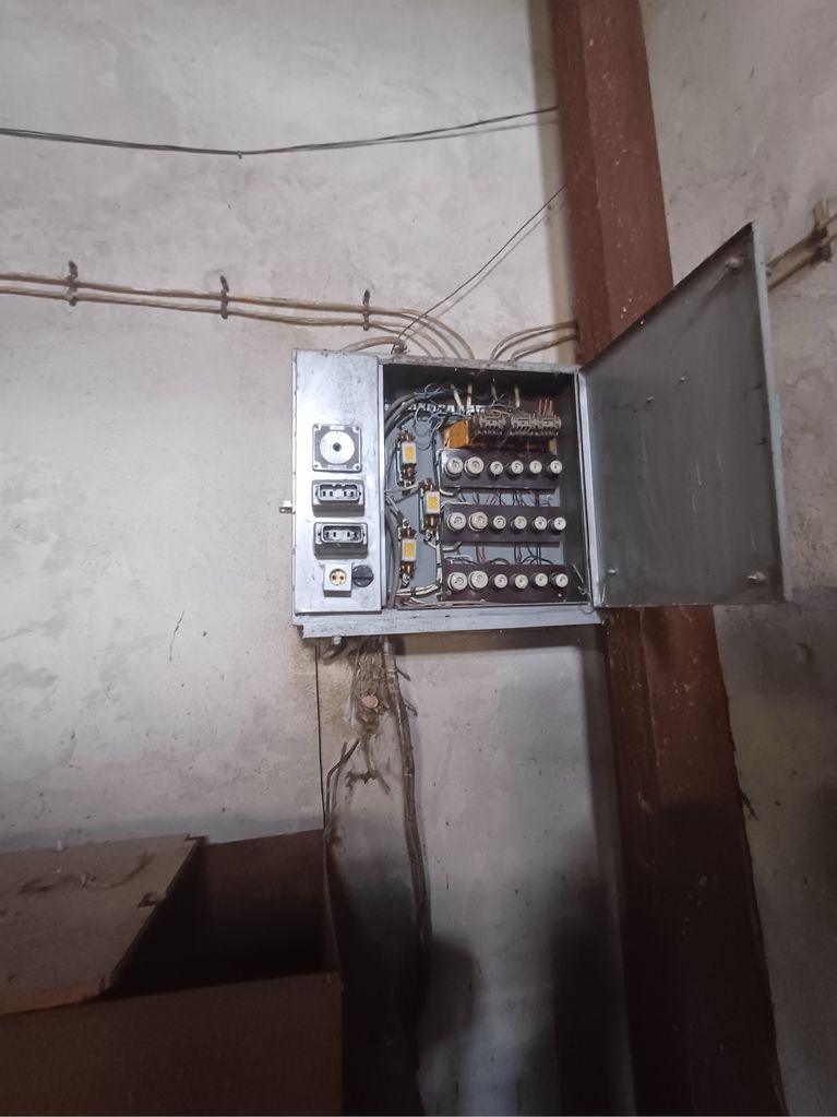 Продава се Промишлена сграда в с. Найденово, Област Стара Загора - 1384 кв.м за 82 €/кв.м - Снимка #6