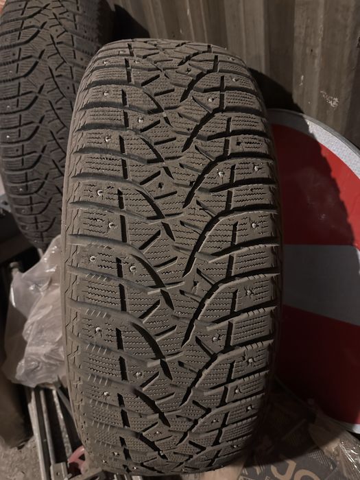 Зимняя резина 275/60/20