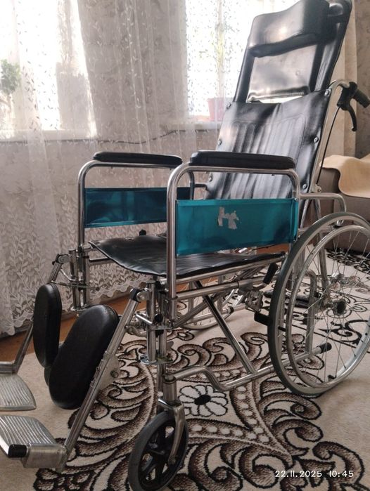 Продам инвалидную коляску трансформер