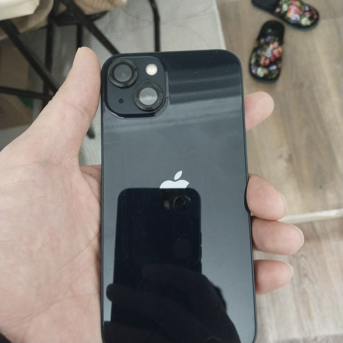 Продается айфон 13 в идеальном состоянии