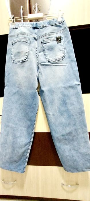 Jeansi damă,noi,cu elastic în talie