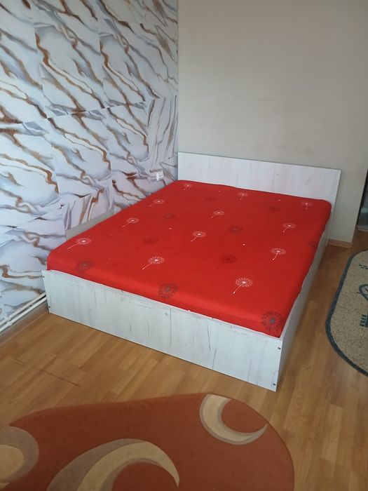 Vând dormitor nou fără nici o problema