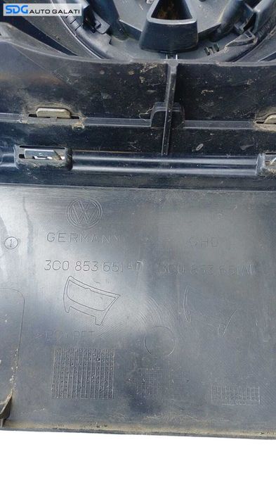 Grila Centrala cu Emblema Sigla de pe Bara Spoiler Fata Volkswagen Passat B6 2005 - 2010 Cod 3C0853651AD 3C0853651AF [M7991]