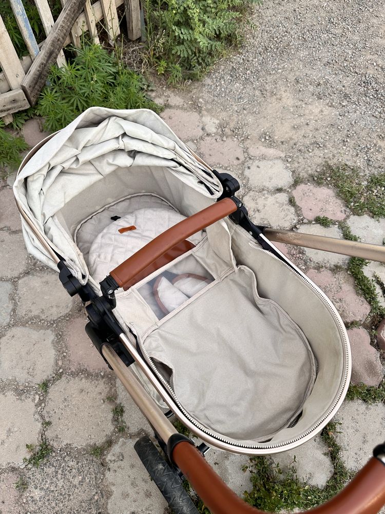 Срочно продам коляску