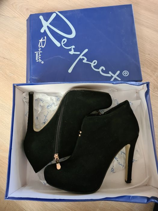 5 пар женской обувь размер 40