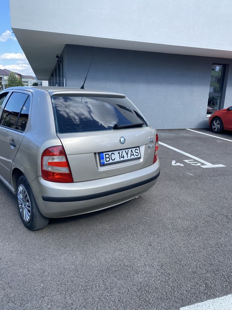 De vinzare Skoda fabia an 2005