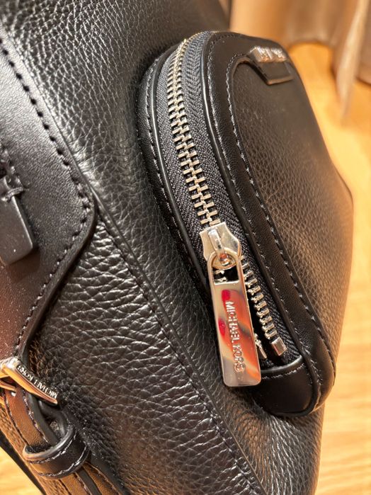 Кожена раница Michael Kors