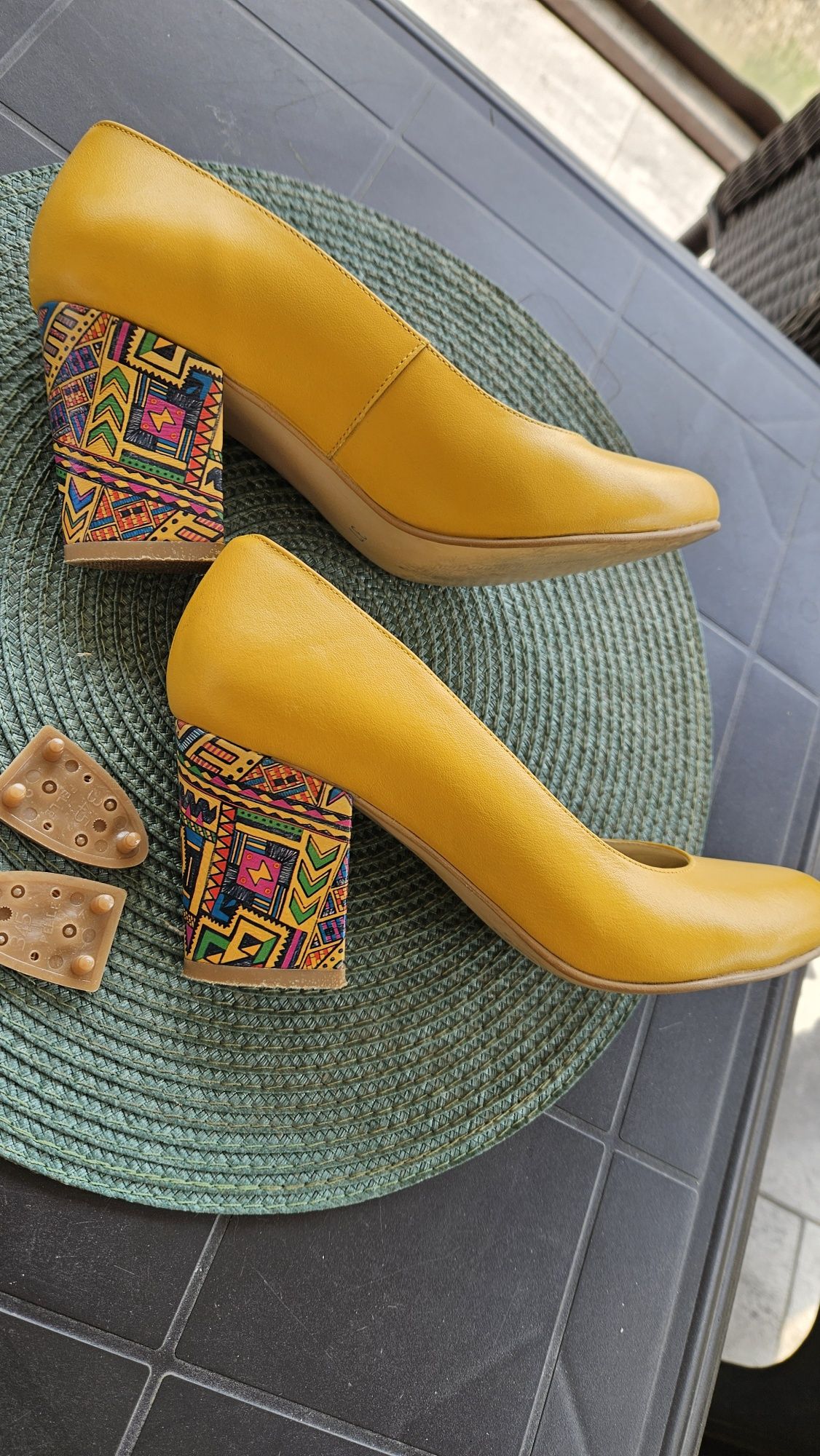 Pantofi de dama cu toc