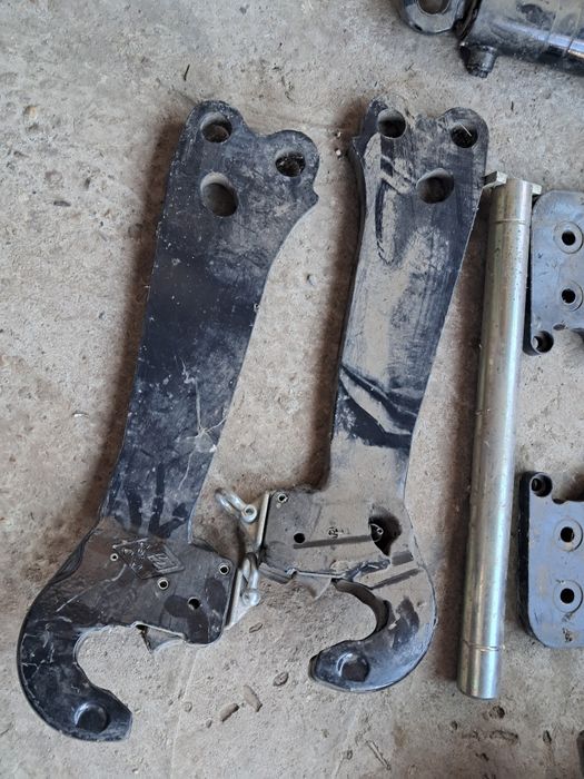 Tiranți plus Priză de putere chit montaj față tractor