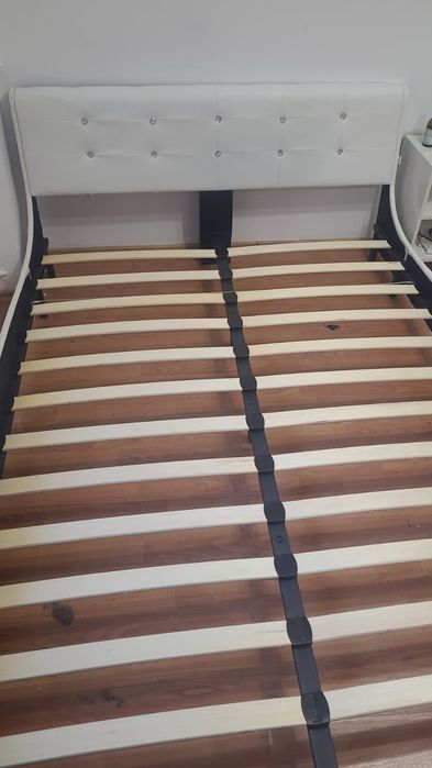 Pat cu somiera 140×200 fara saltea