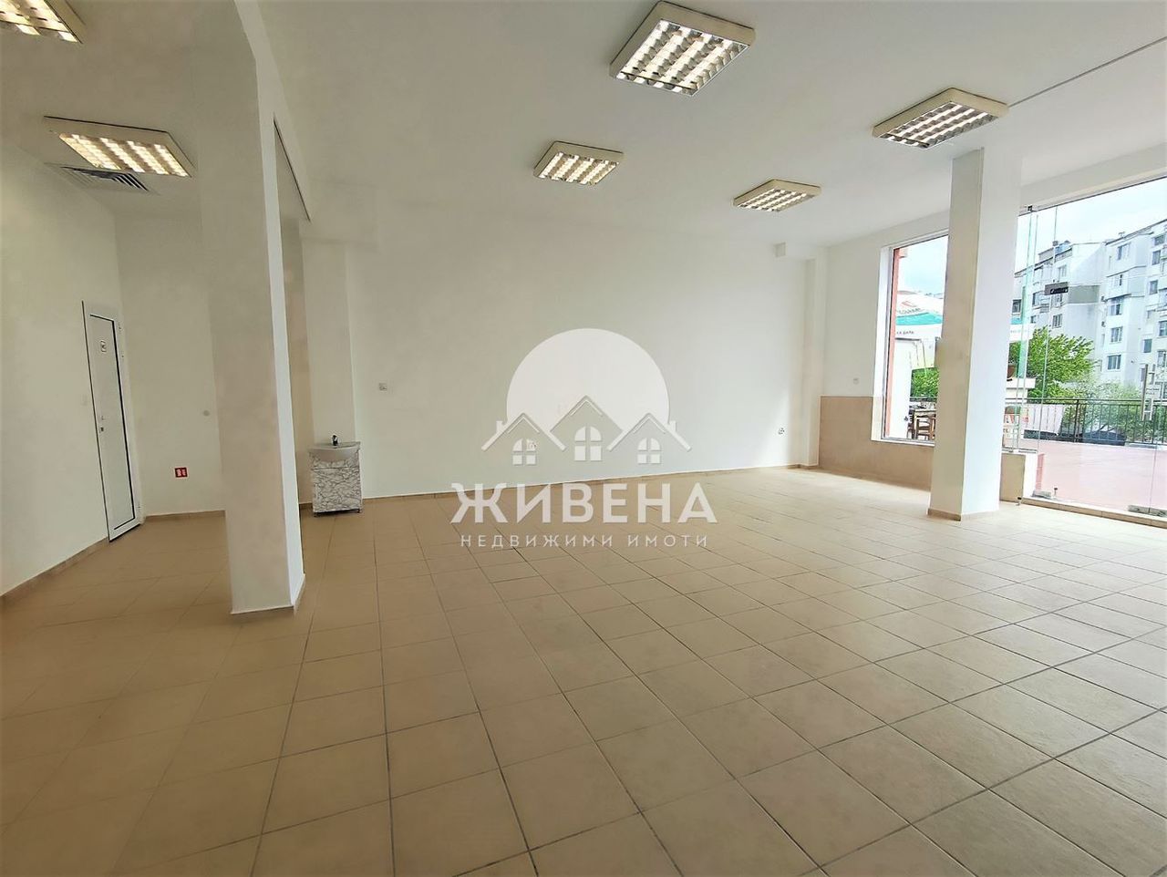 Дава се под наем Офис в Варна, Владислав Варненчик - 100 кв.м за 1000 € - Снимка #2