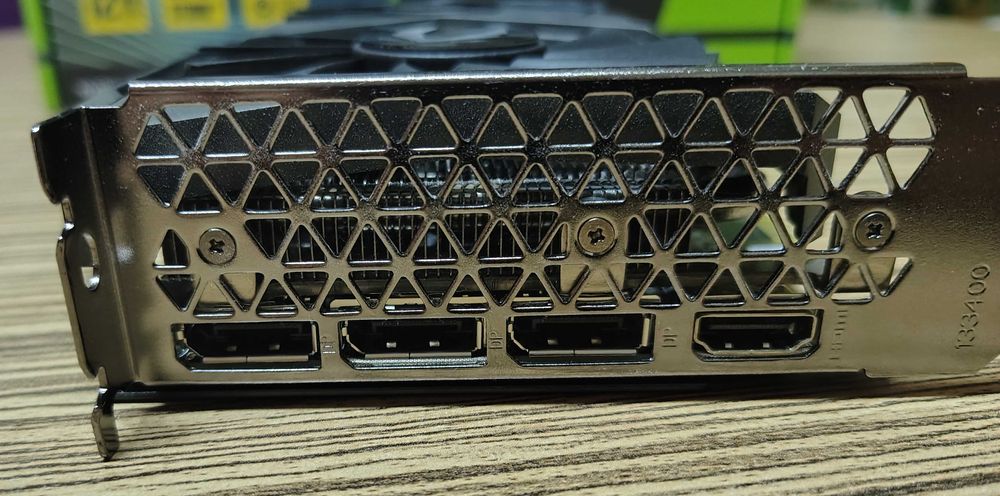 Продавам Видео карта GeForce RTX 3060 - 12GB в гаранция