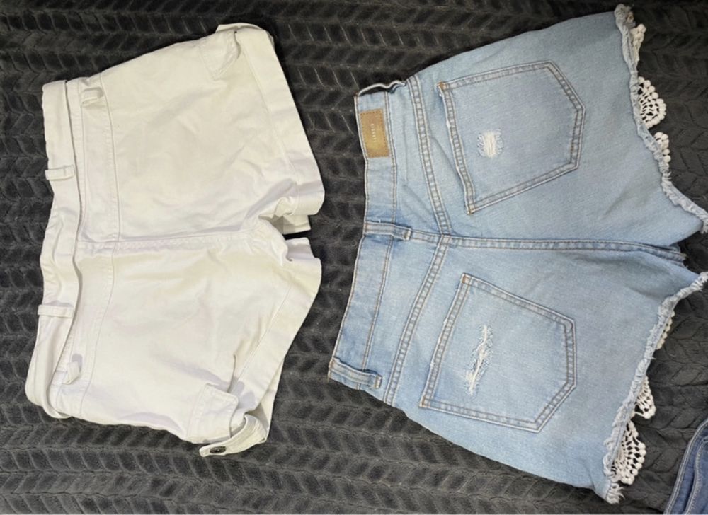 Lot pantaloni scurti de blugi pentru femei marimea 36