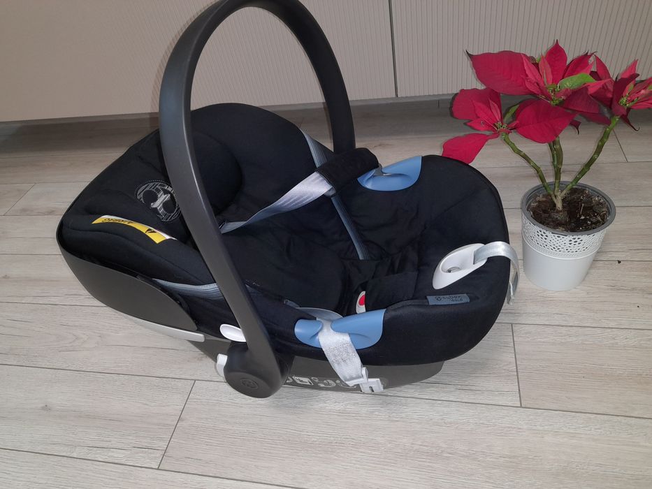 Vand Scoica Cybex Gold Aton M + Isofix