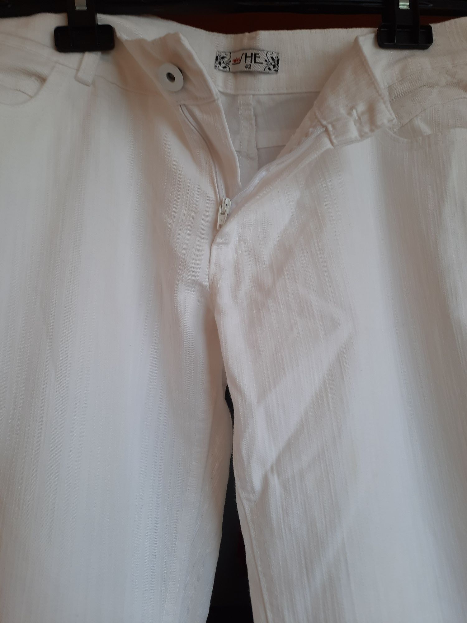 Бял панталон памук  на фирмата MissShe42 номер