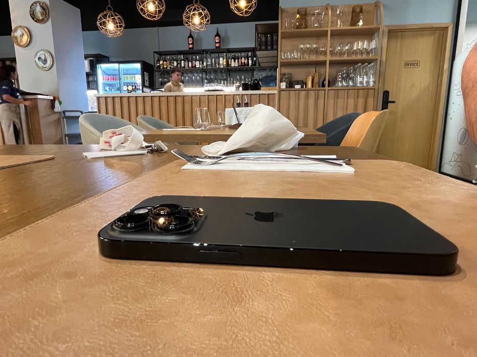iPhone 14 Pro 128 GB + AirPods 2nd generation