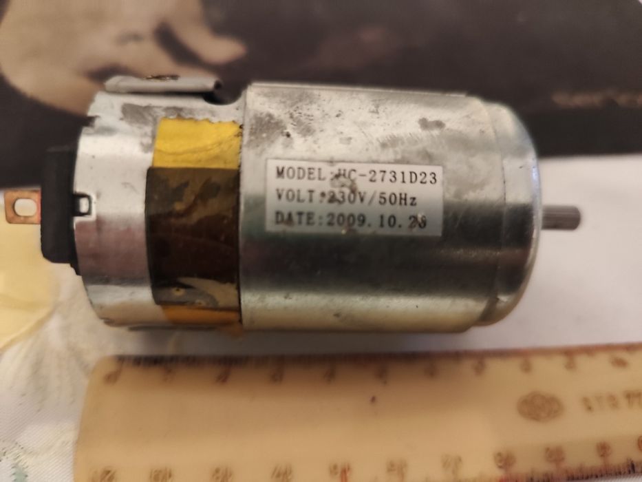 Motor electric. 220v. 50 hz