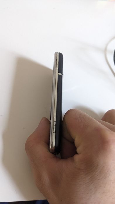 Nokia 6700 yaxshi xolatda