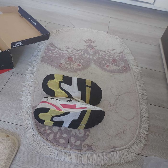 Маратонки бяло розово и черно