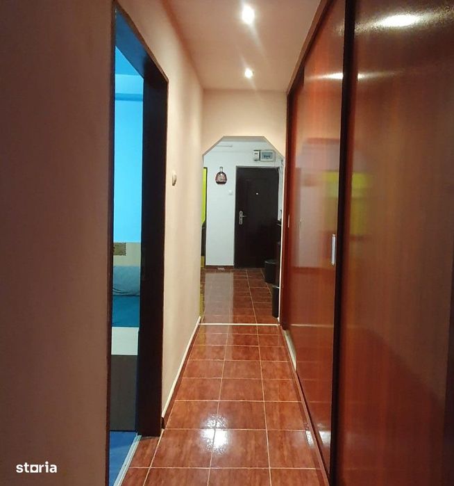Apartament 3 camere-zona LEBADA