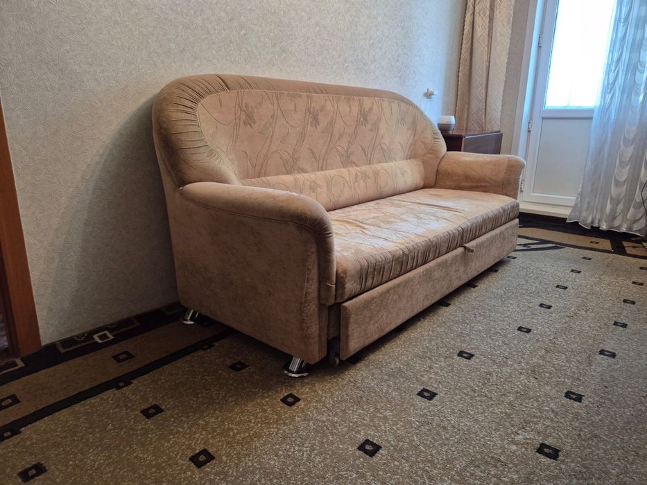 СРОЧНО продам диван