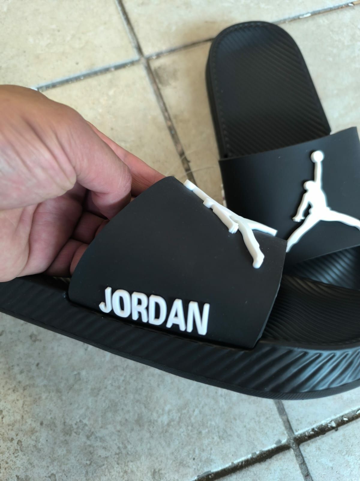 Papuci Jordan3 D calitate superioara