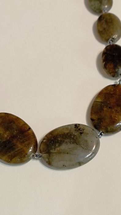 Натуральные редкие бусы из камня лабрадор