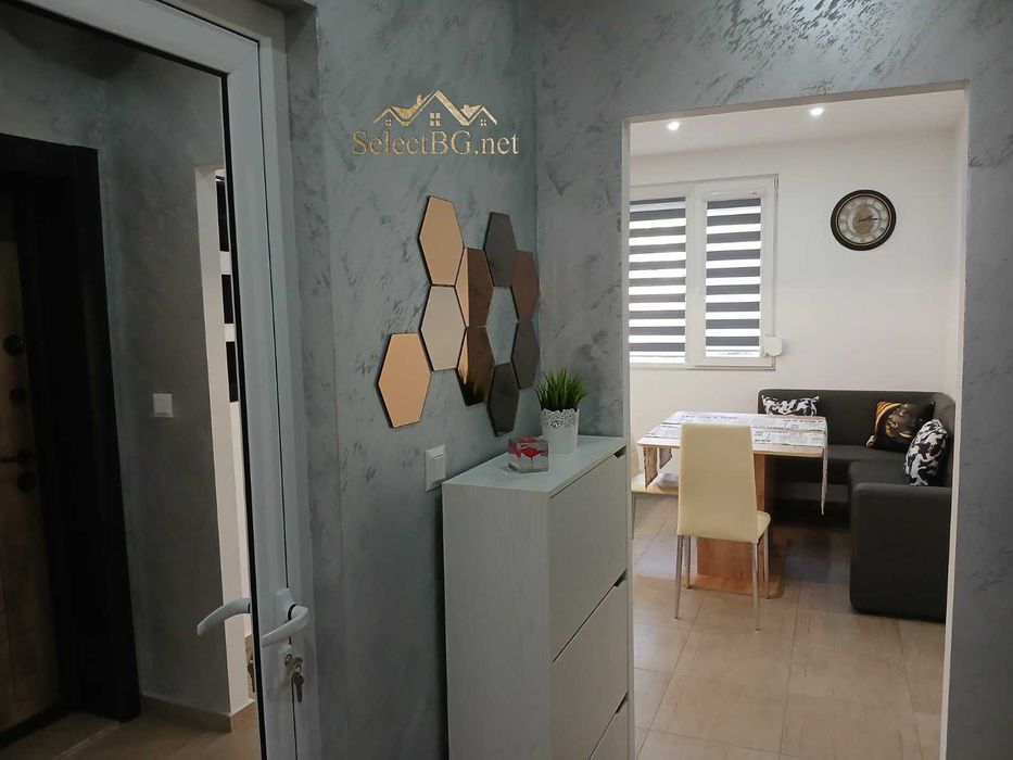 Продава се Тристаен апартамент в Велико Търново, Колю Фичето - 90 кв.м за 1423 €/кв.м - Снимка #3