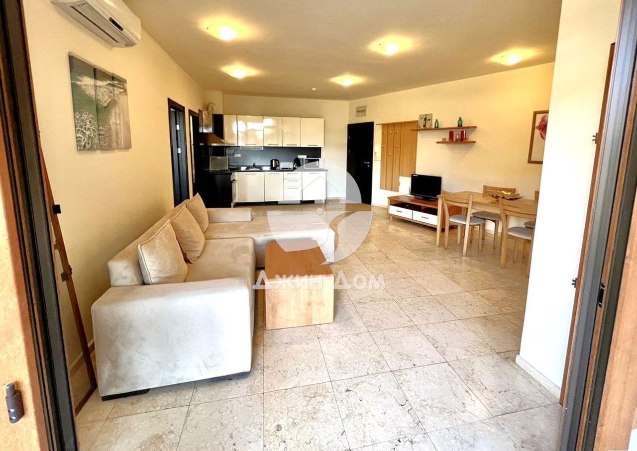 Продава се Тристаен апартамент в Свети Влас - 100 кв.м за 1500 €/кв.м - Снимка #1
