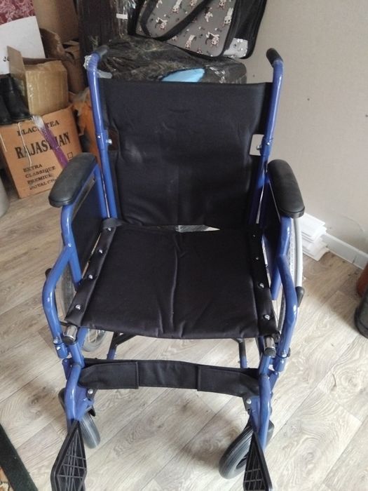 Инвалидная коляска