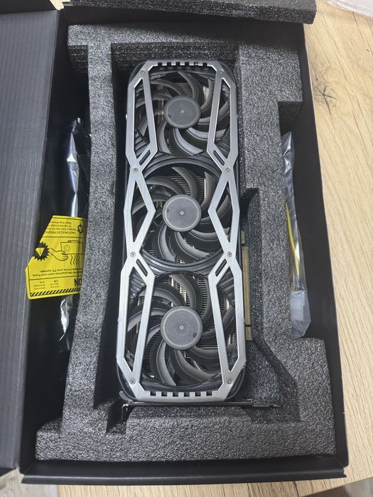 Продам видеокарту 3080