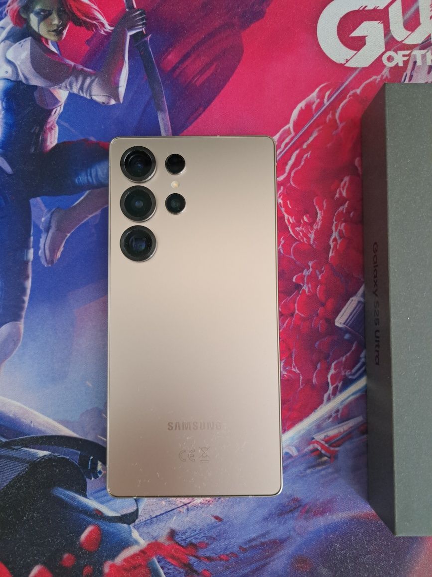 Samsung S25 Ultra с гаранция 2 години