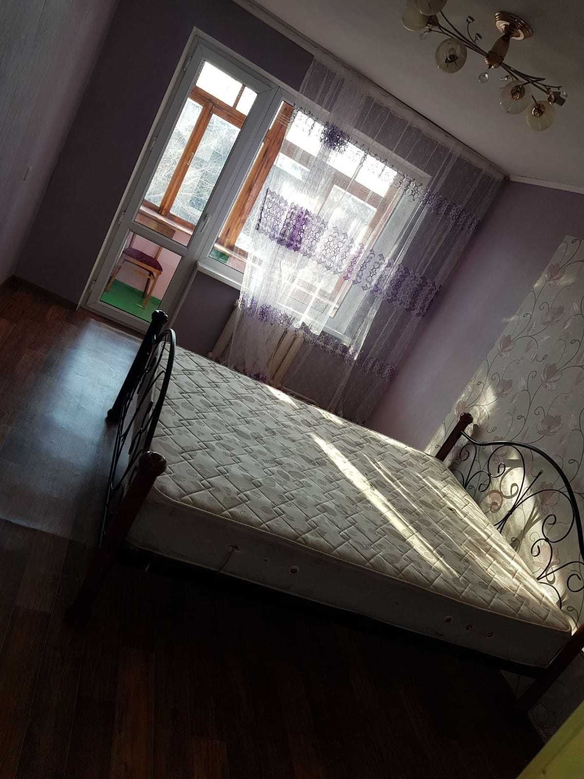 Продам 2-Х комнатную, благоустроенную квартиру. Р-н Электротовары.