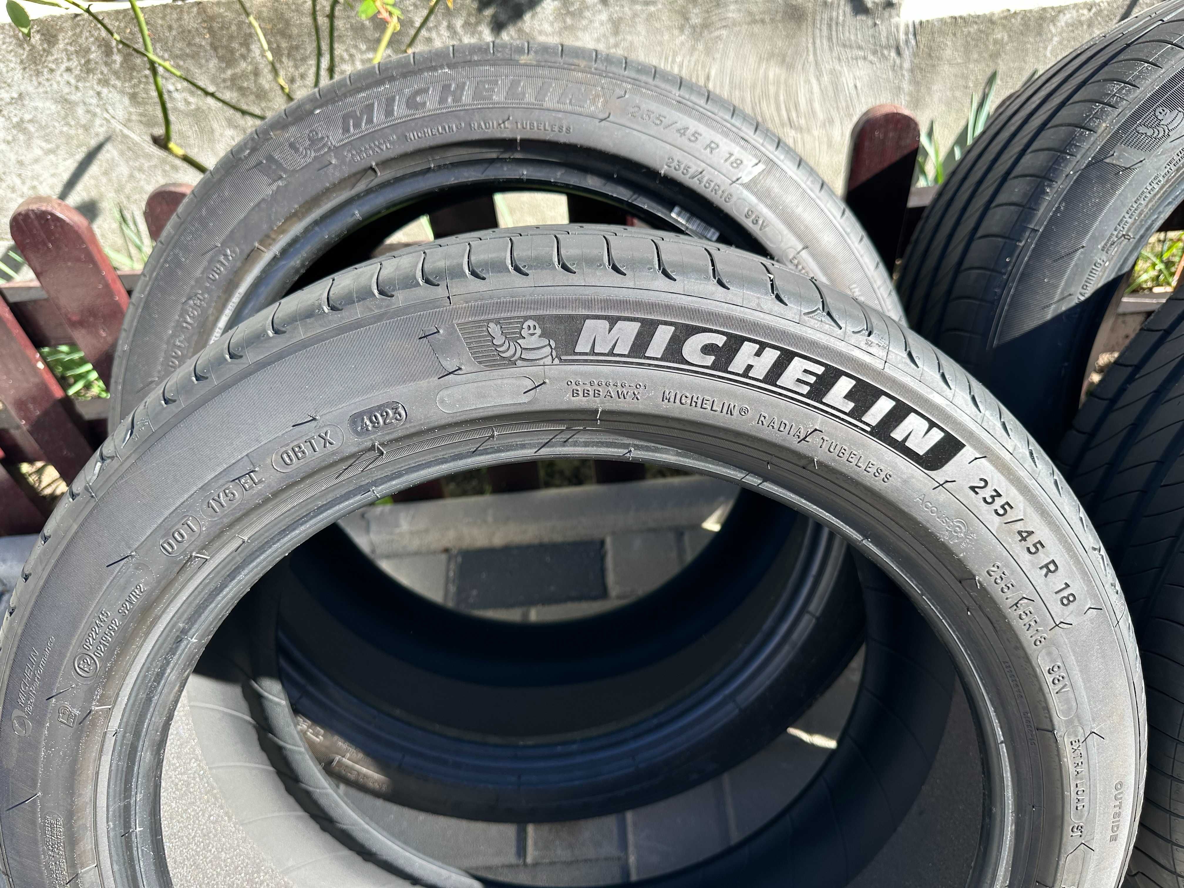 Anvelope vara Michelin e-PRIMACY 235/45/18" 98V