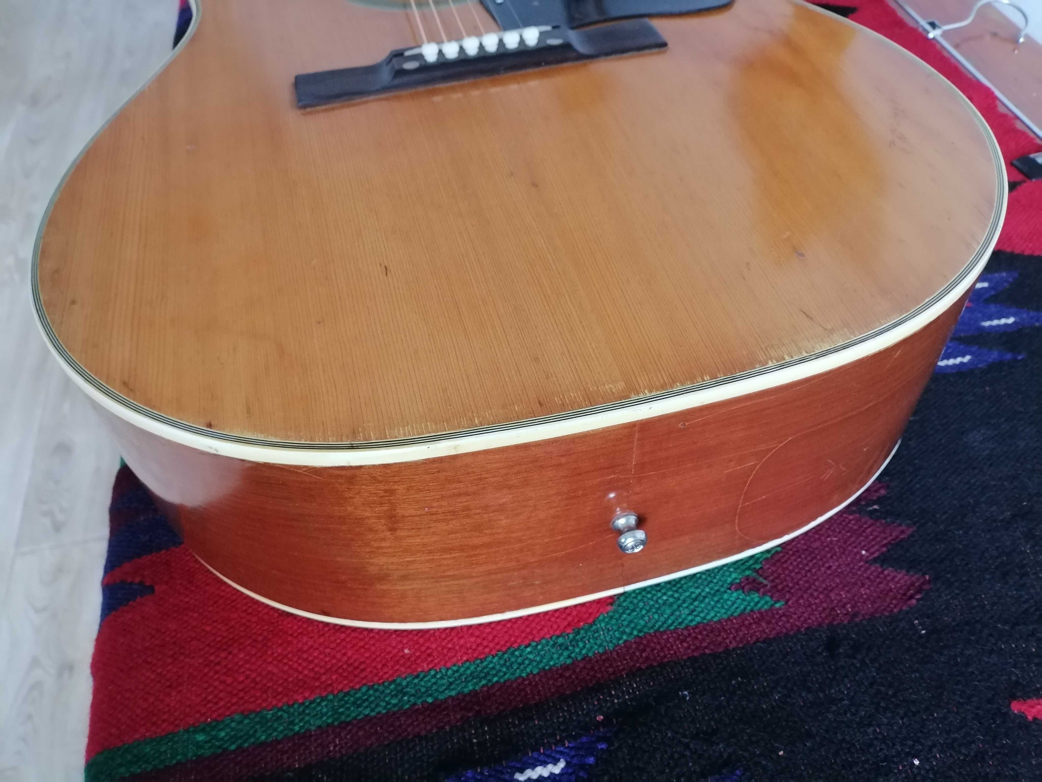 Японска китара от 60те Kawai W811