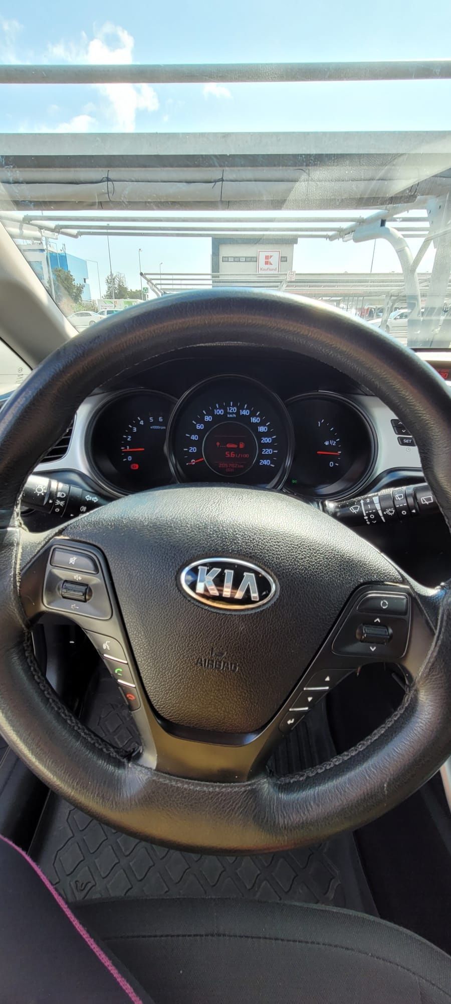 Ocazie!!vand Kia Ceed 1.4 diesel,90cp,2014,impecabila tehnic!